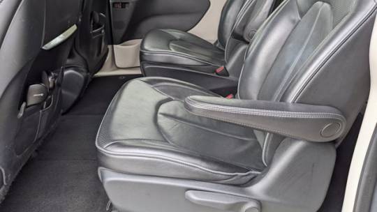 2018 Chrysler Pacifica Hybrid 2C4RC1N79JR275318