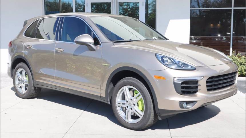 2018 Porsche Cayenne WP1AE2A21JLA72051