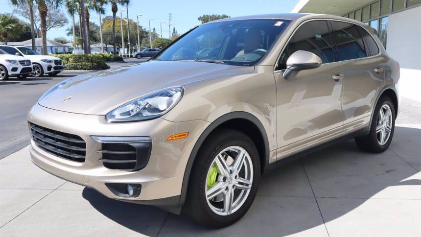 2018 Porsche Cayenne WP1AE2A21JLA72051