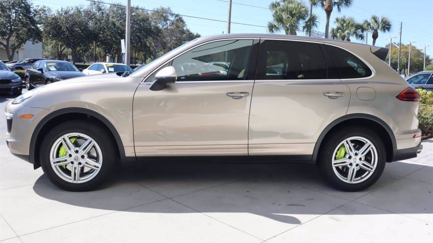 2018 Porsche Cayenne WP1AE2A21JLA72051