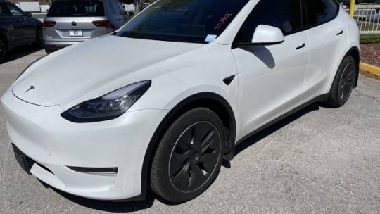 2021 Tesla Model Y 5YJYGDEE5MF198821