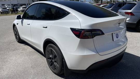 2021 Tesla Model Y 5YJYGDEE5MF198821