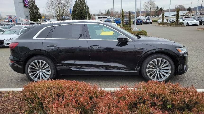 2019 Audi e-tron WA1VABGE4KB011388