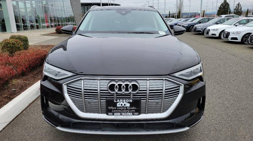 2019 Audi e-tron WA1VABGE4KB011388