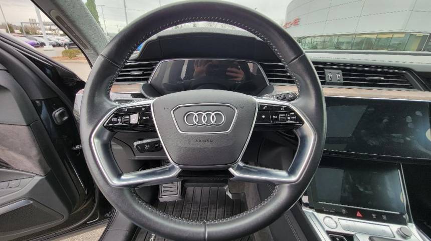 2019 Audi e-tron WA1VABGE4KB011388