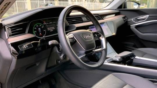 2019 Audi e-tron WA1LAAGE2KB013707