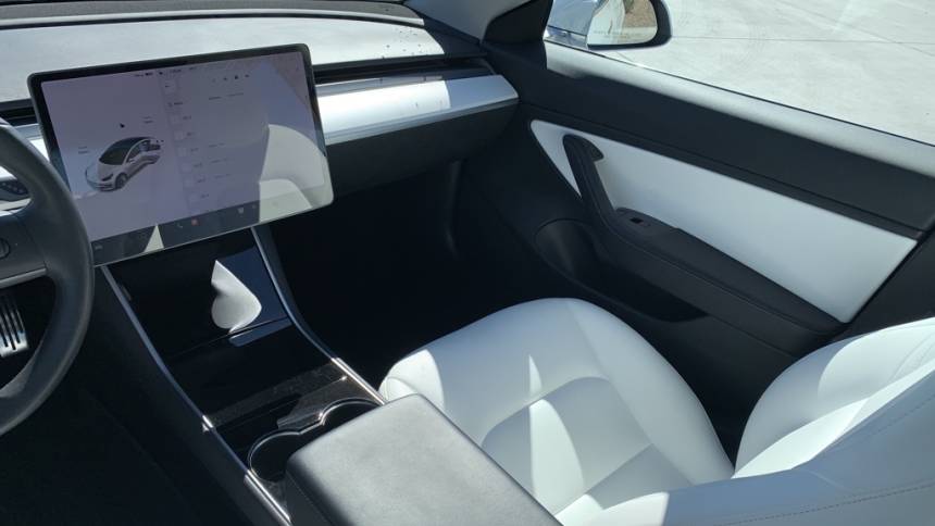 2018 Tesla Model 3 5YJ3E1EB6JF098162