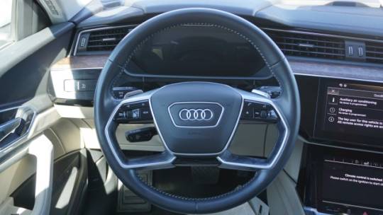 2019 Audi e-tron WA1LABGE6KB019872