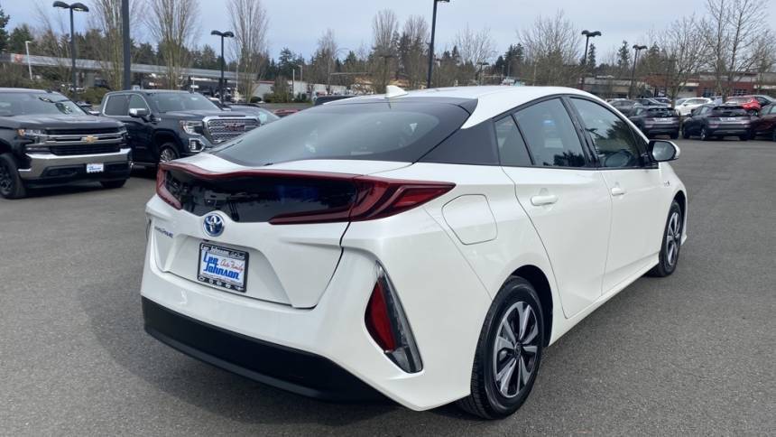 2018 Toyota Prius Prime JTDKARFP3J3074690