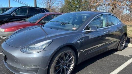 2019 Tesla Model 3 5YJ3E1EB3KF205721