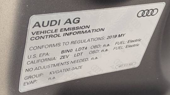 2019 Audi e-tron WA1LAAGE6KB024502