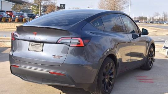 2021 Tesla Model Y 5YJYGDEE3MF095266