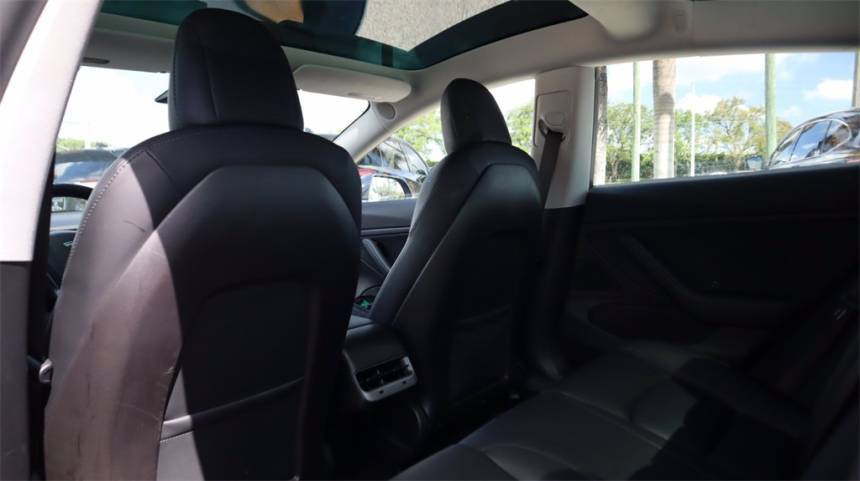2019 Tesla Model 3 5YJ3E1EB6KF195413