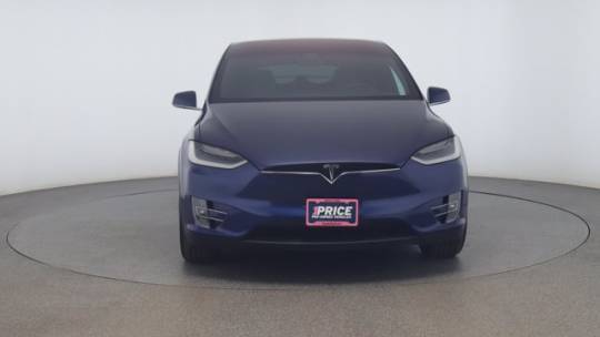 2018 Tesla Model X 5YJXCDE23JF090481