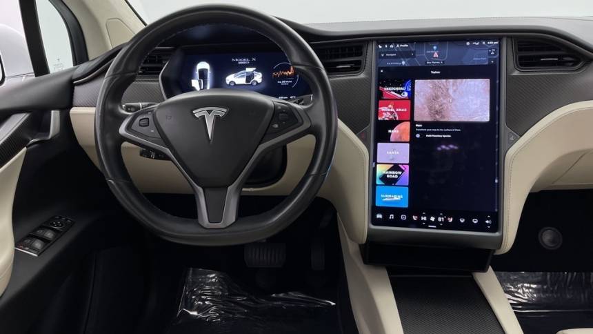 2018 Tesla Model X 5YJXCDE22JF136818