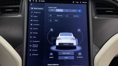 2018 Tesla Model X 5YJXCDE22JF136818