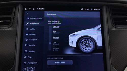 2018 Tesla Model X 5YJXCDE22JF136818