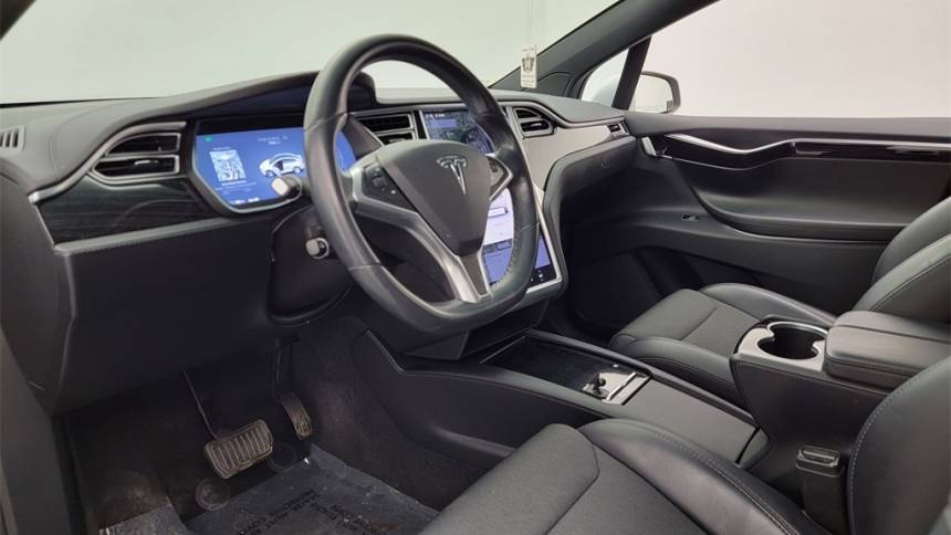 2018 Tesla Model X 5YJXCAE20JF092123