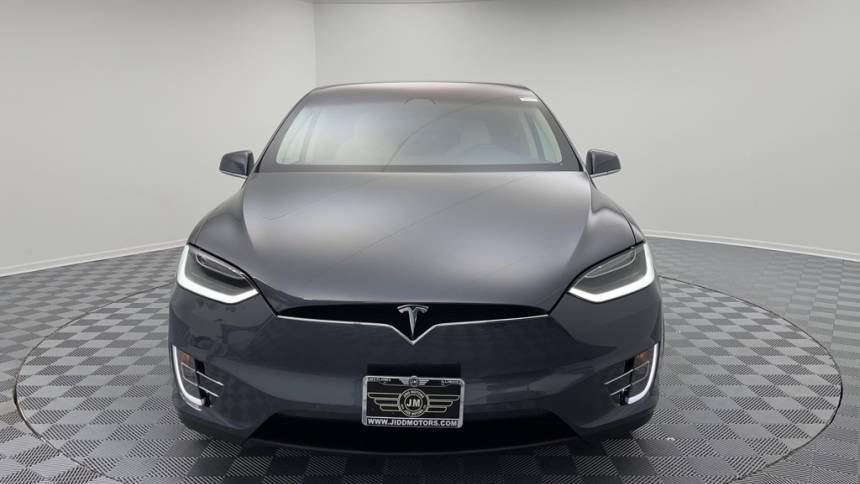2018 Tesla Model X 5YJXCAE24JF103995