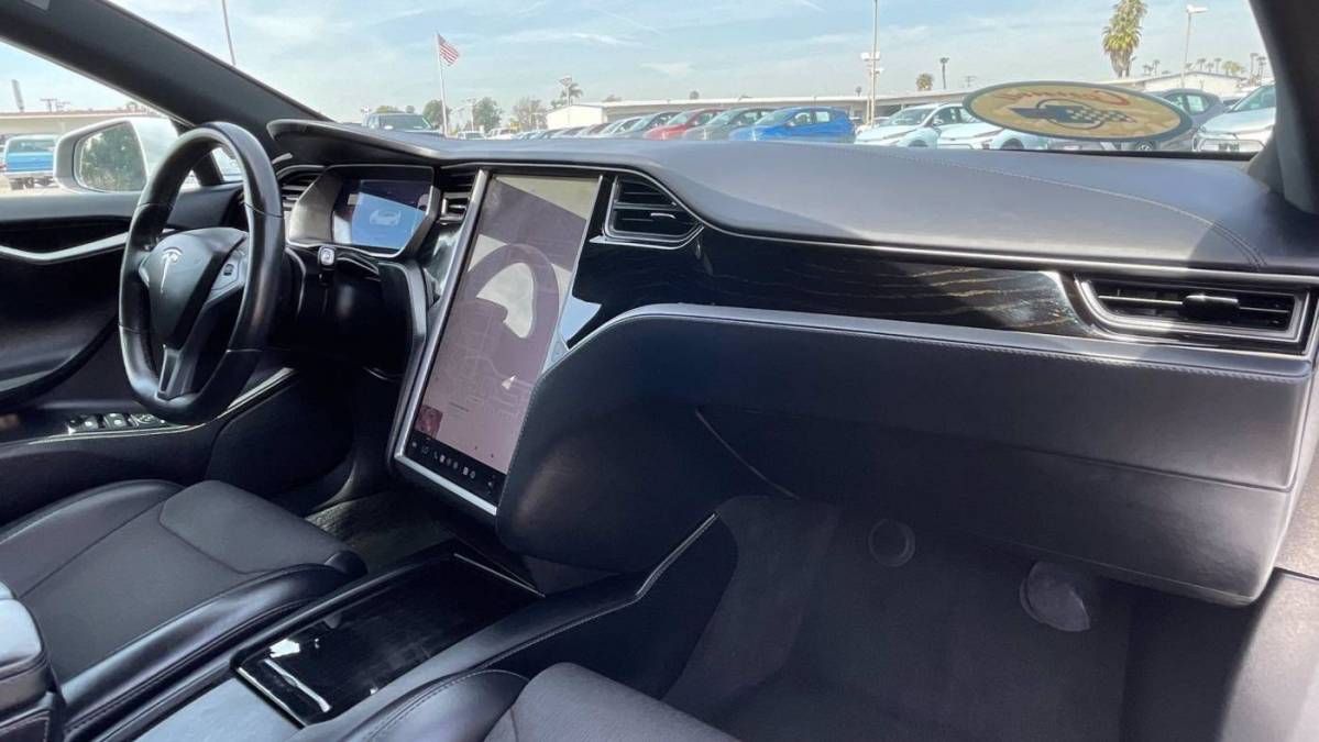 2018 Tesla Model S 5YJSA1E22JF293764