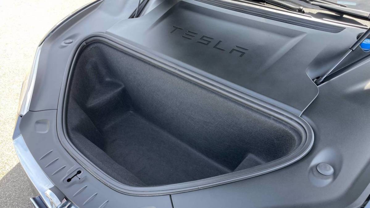 2018 Tesla Model S 5YJSA1E28JF293719