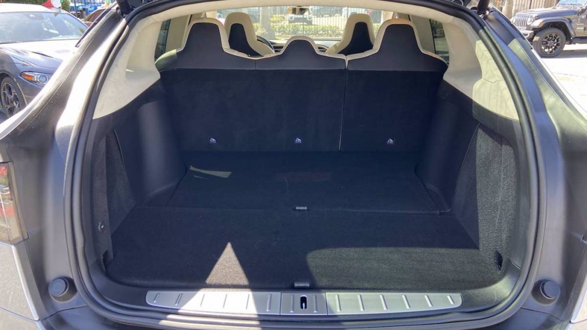 2018 Tesla Model X 5YJXCDE23JF088794