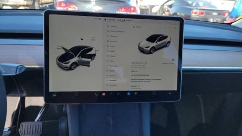 2021 Tesla Model Y 5YJYGDEE1MF280898