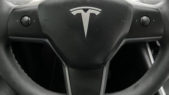 2021 Tesla Model Y 5YJYGDEE8MF062845