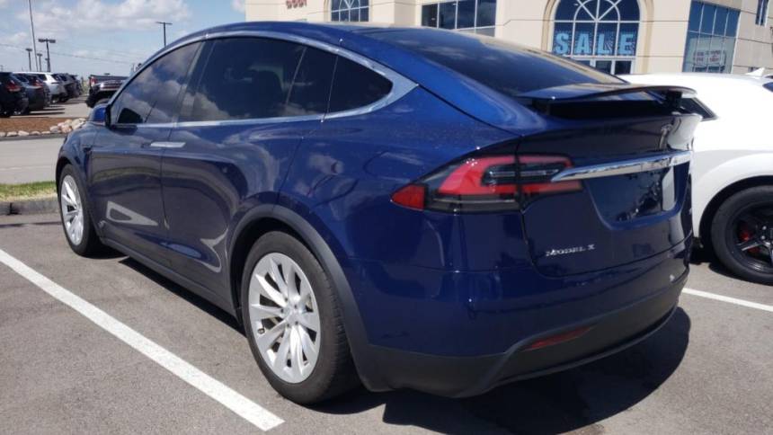 2017 Tesla Model X 5YJXCAE21HF034354