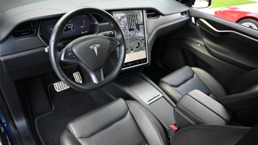 2021 Tesla Model X 5YJXCDE4XMF323665