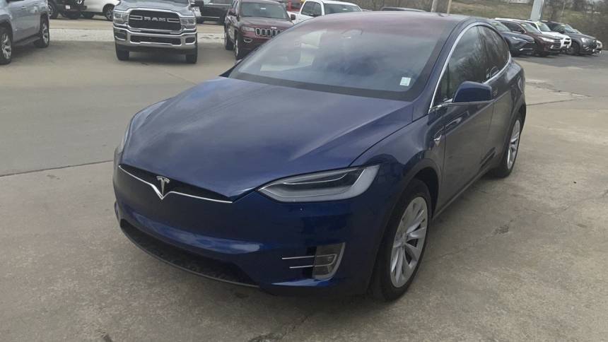 2020 Tesla Model X 5YJXCBE43LF244325