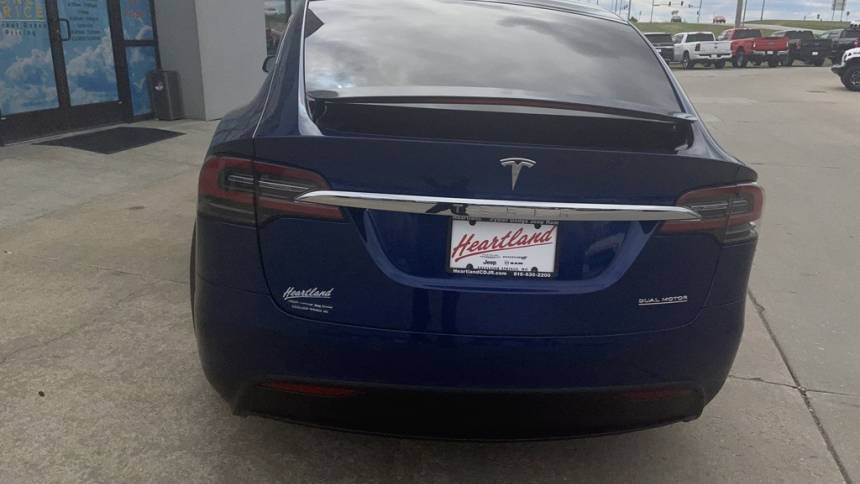 2020 Tesla Model X 5YJXCBE43LF244325