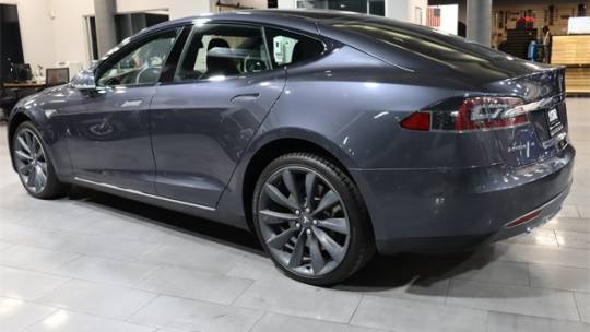 2015 Tesla Model S 5YJSA1H27FFP75584