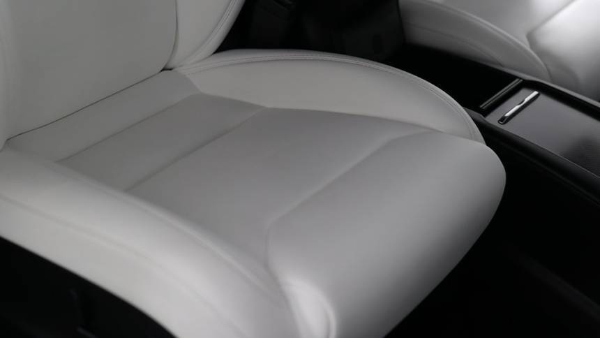 2018 Tesla Model X 5YJXCDE24JF089369