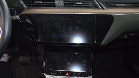 2019 Audi e-tron WA1LAAGE9KB024297