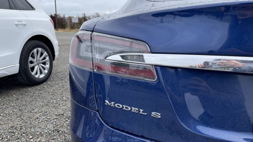 2017 Tesla Model S 5YJSA1E17HF217247