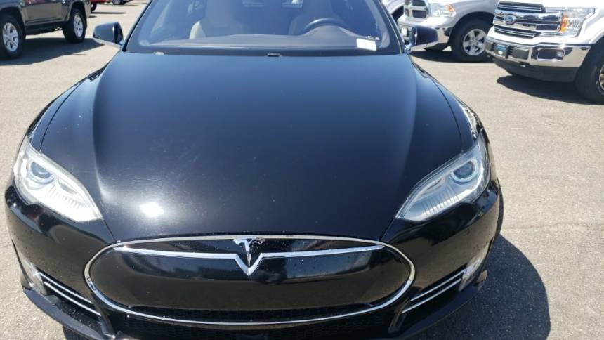 2016 Tesla Model S 5YJSA1E41GF126368