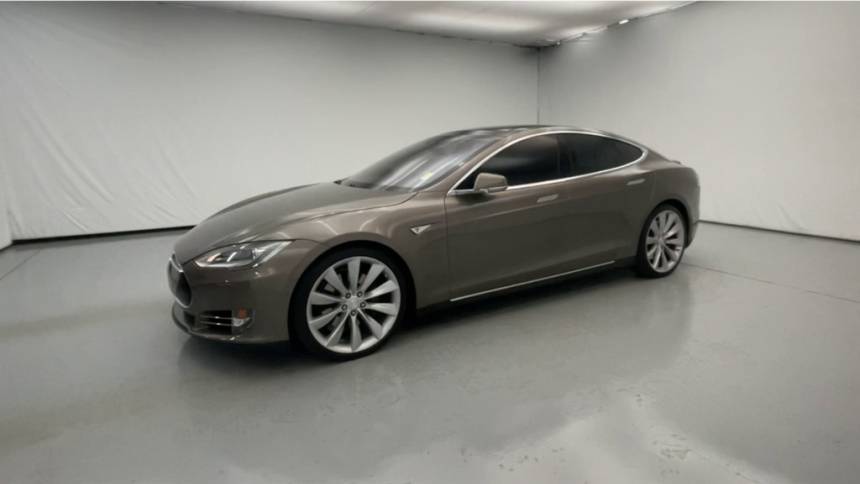 2016 Tesla Model S 5YJSA1E26GF132360