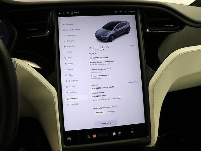 2018 Tesla Model X 5YJXCBE21JF100882