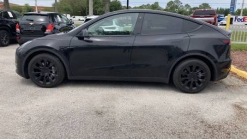 2021 Tesla Model Y 5YJYGDEE6MF078462