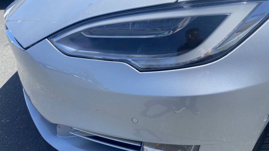 2018 Tesla Model S 5YJSA1E26JF281052