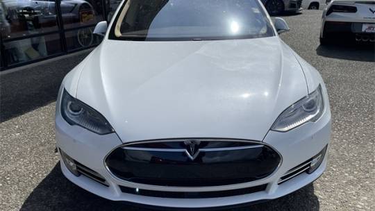 2015 Tesla Model S 5YJSA1H13FF084317