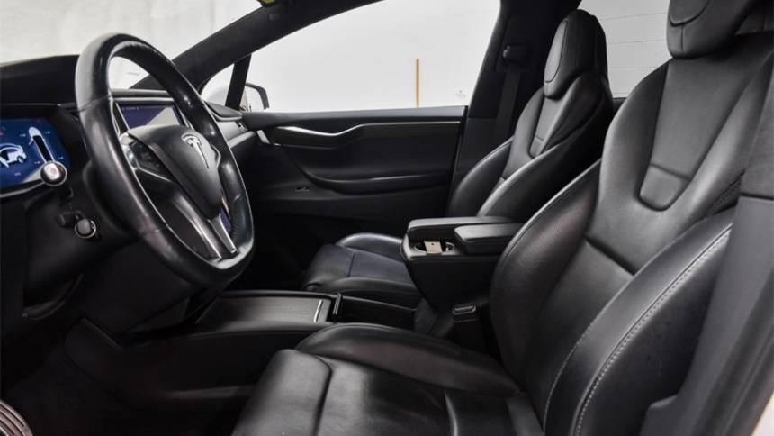 2016 Tesla Model X 5YJXCBE42GF011283