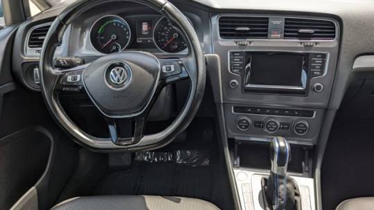 2015 Volkswagen e-Golf WVWPP7AU1FW903414