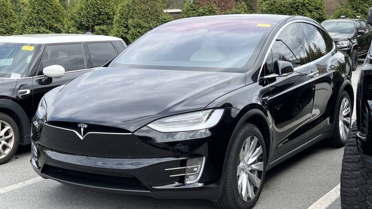 2019 Tesla Model X 5YJXCAE46KF183058