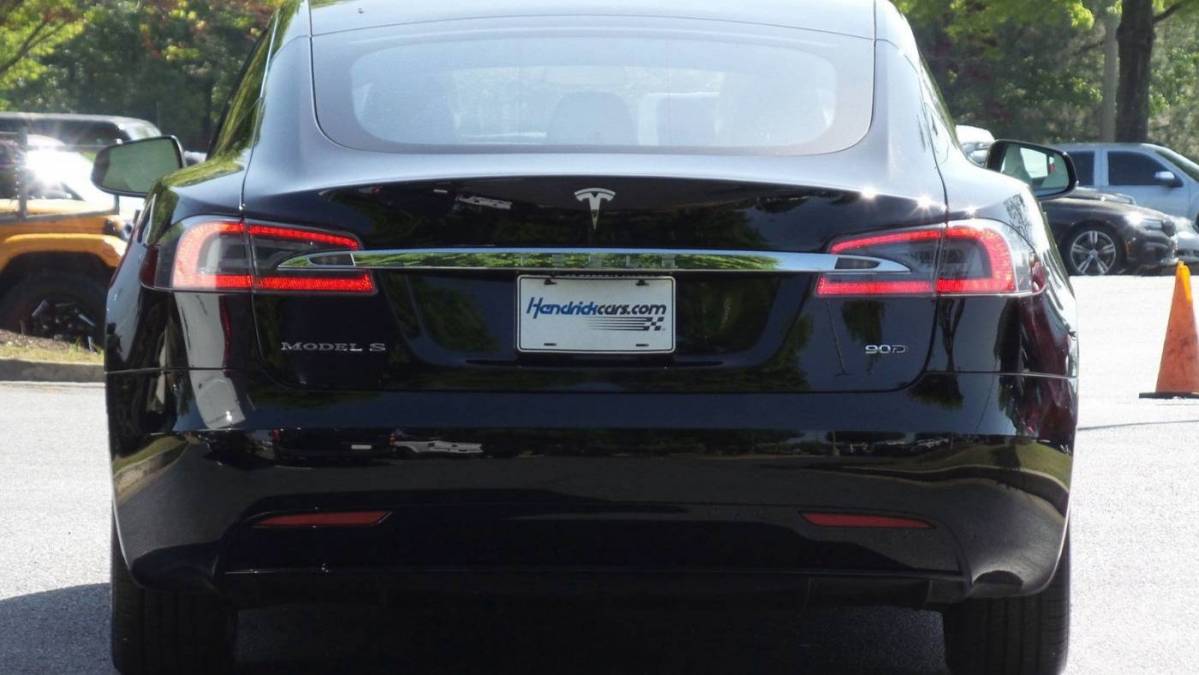 2017 Tesla Model S 5YJSA1E24HF181543