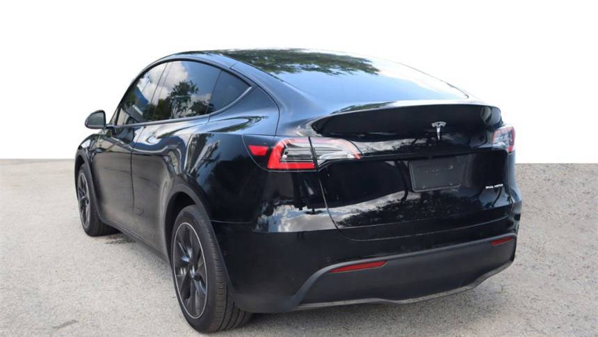 2020 Tesla Model Y 5YJYGDEE4LF057012