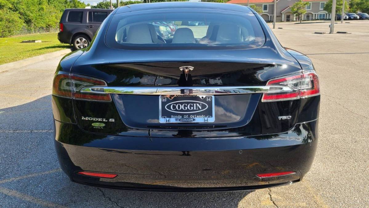 2018 Tesla Model S 5YJSA1E29JF296905