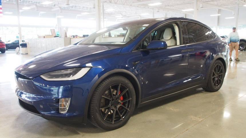 2019 Tesla Model X 5YJXCBE44KF180407
