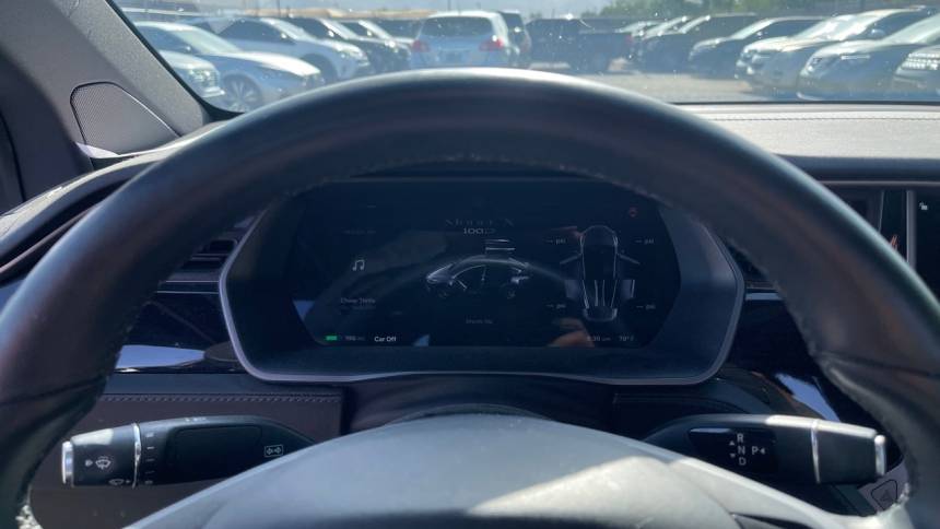 2018 Tesla Model X 5YJXCDE27JF120002